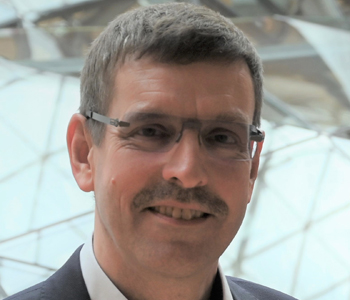 DR. JAN BERGMANN